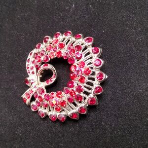 Brooch Silverstone red rhinestones